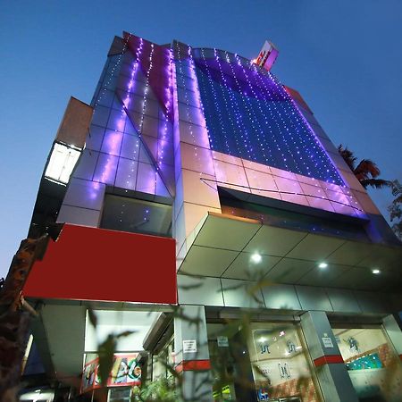 Oyo 4824 Hotel Star Kochi Ngoại thất bức ảnh