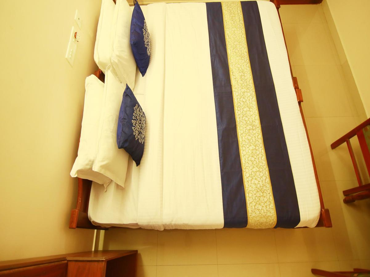 Oyo 4824 Hotel Star Kochi Ngoại thất bức ảnh