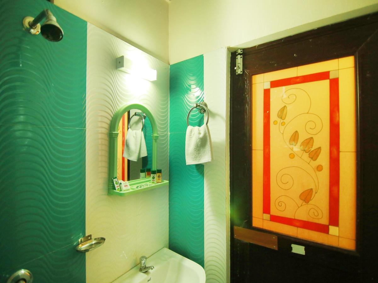Oyo 4824 Hotel Star Kochi Ngoại thất bức ảnh