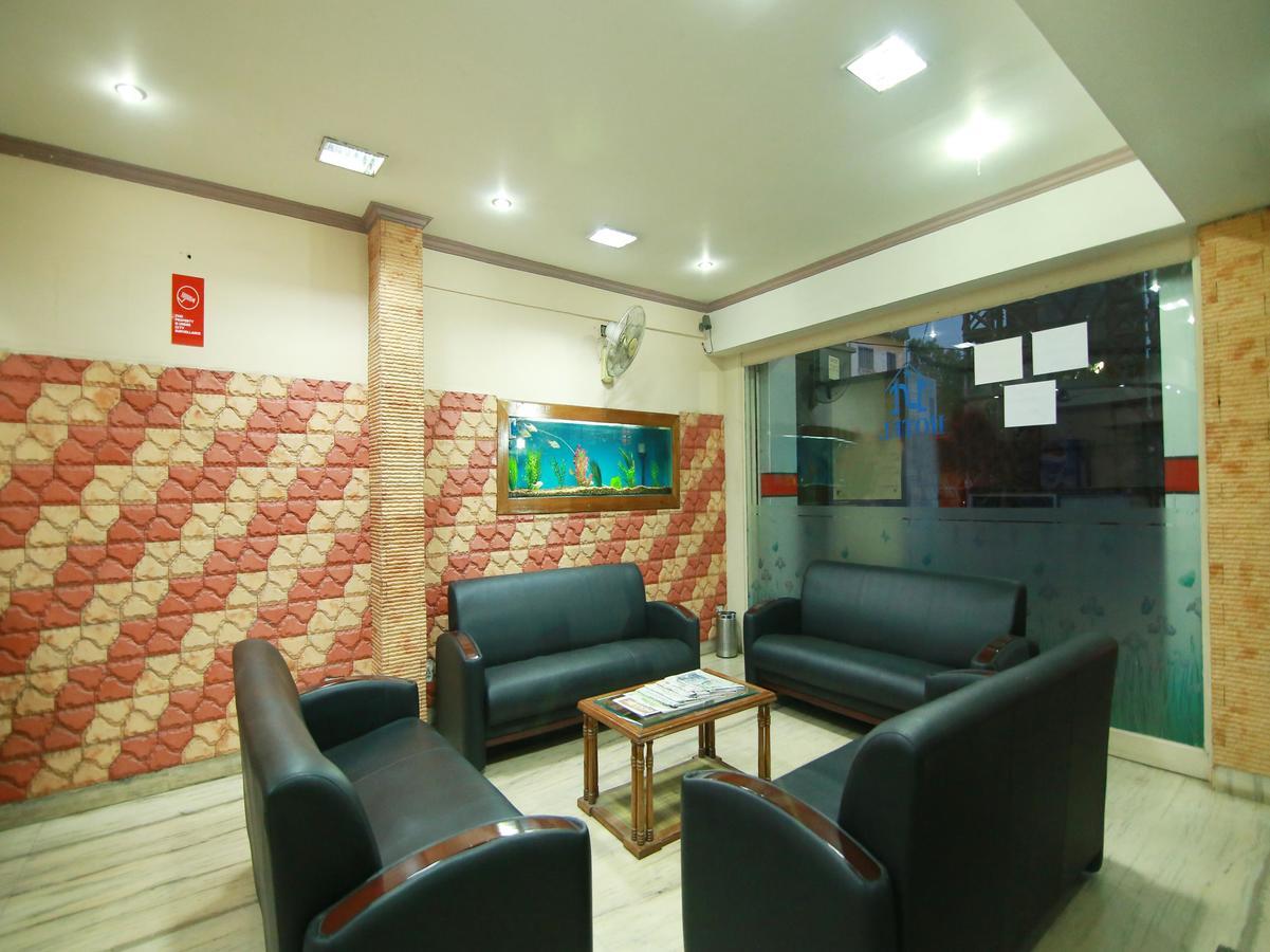 Oyo 4824 Hotel Star Kochi Ngoại thất bức ảnh